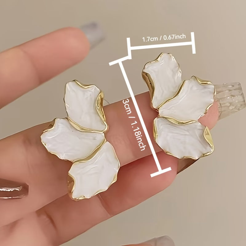 Boucles d'Oreilles Pétale de Fleur en Perle