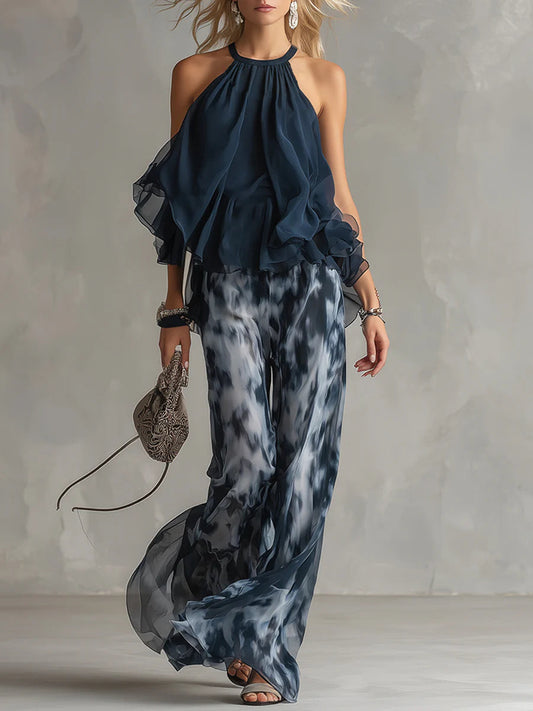 Ensemble en mousseline avec haut licou bleu marine et pantalon palazzo imprimé