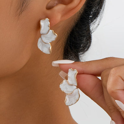 Boucles d'Oreilles Pétale de Fleur en Perle