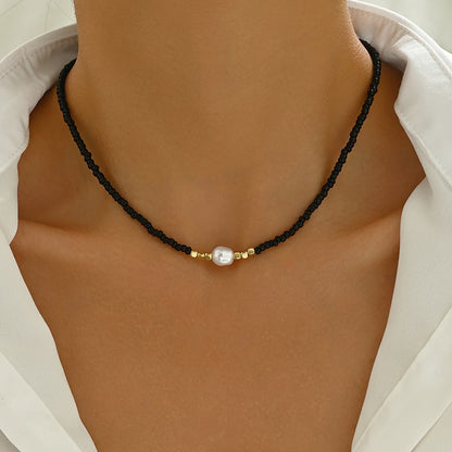 Collier de Perles Minimaliste