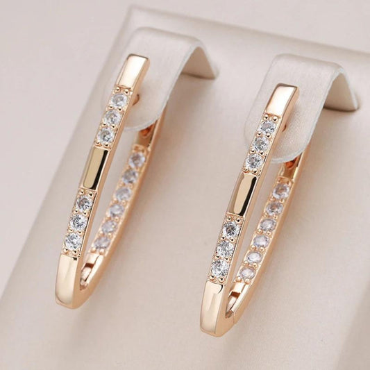 Boucles d'Oreilles Élégantes en Zircone Dorée