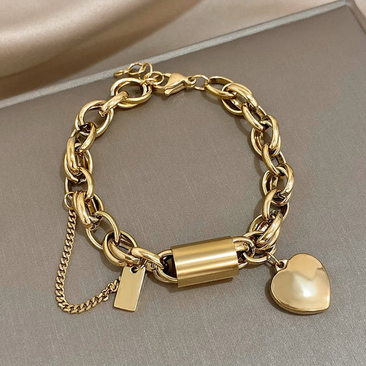 Guadalupe - Bracelet avec Breloque Cœur Doré