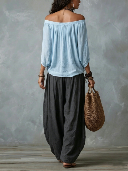 Haut moulant bleu ciel sans bretelles et pantalon Lantern gris foncé à la coupe ample