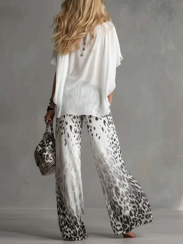 Ensemble T-shirt Fluide Blanc Et Pantalon En Mousseline Imprimé Léopard