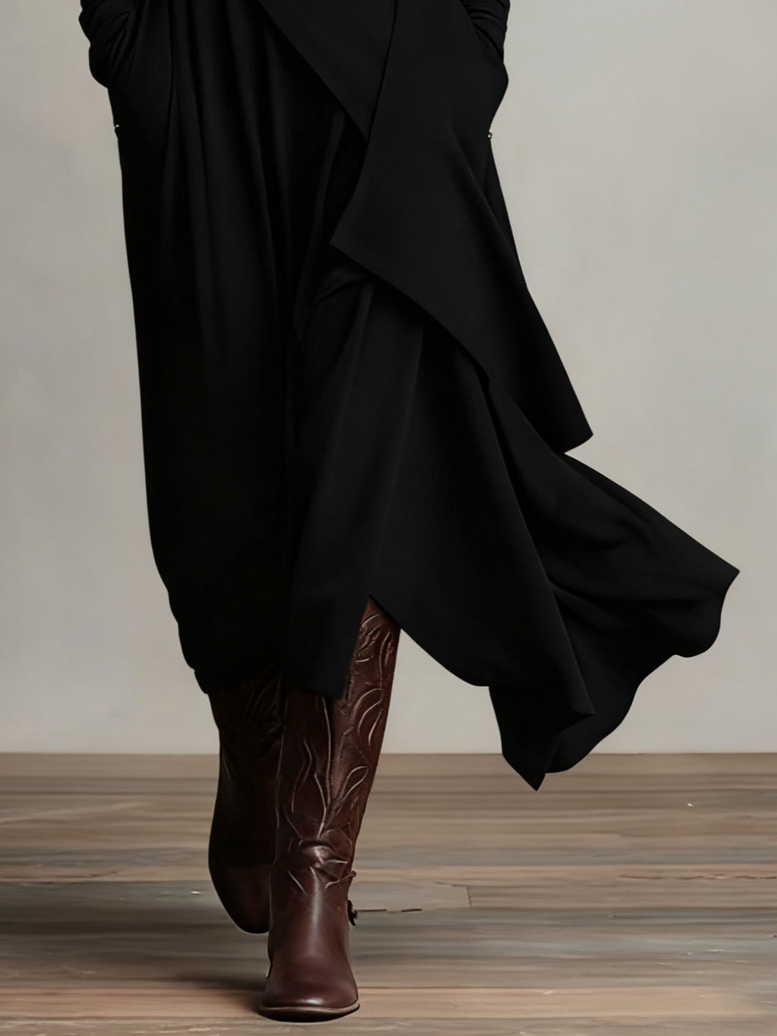 Arielle | Robe Vintage Asymétrique à Col Roulé
