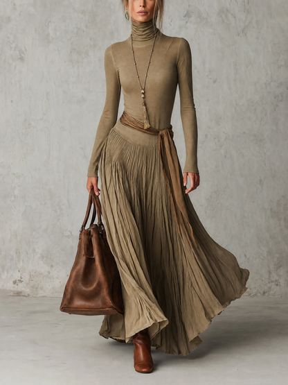 Júlia | Robe Longue Plissée Élégante Col Roulé à Manches Longues avec Lien à la Taille