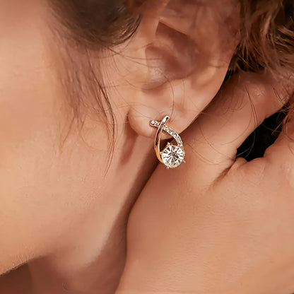 Soledad - Boucles d'Oreilles avec Croix Dorée et Zircone
