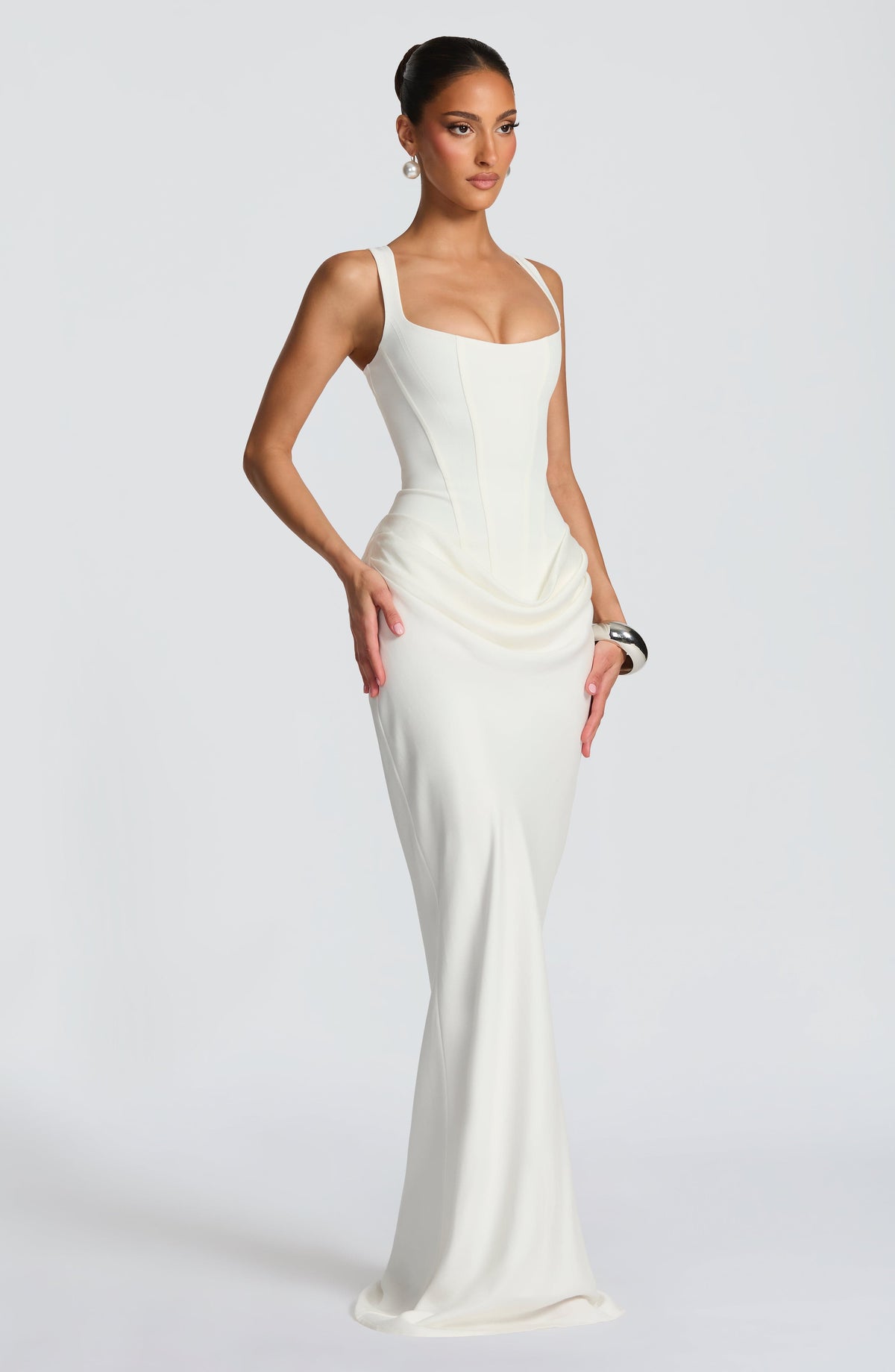 Éléonore | Robe Longue à Encolure Carrée