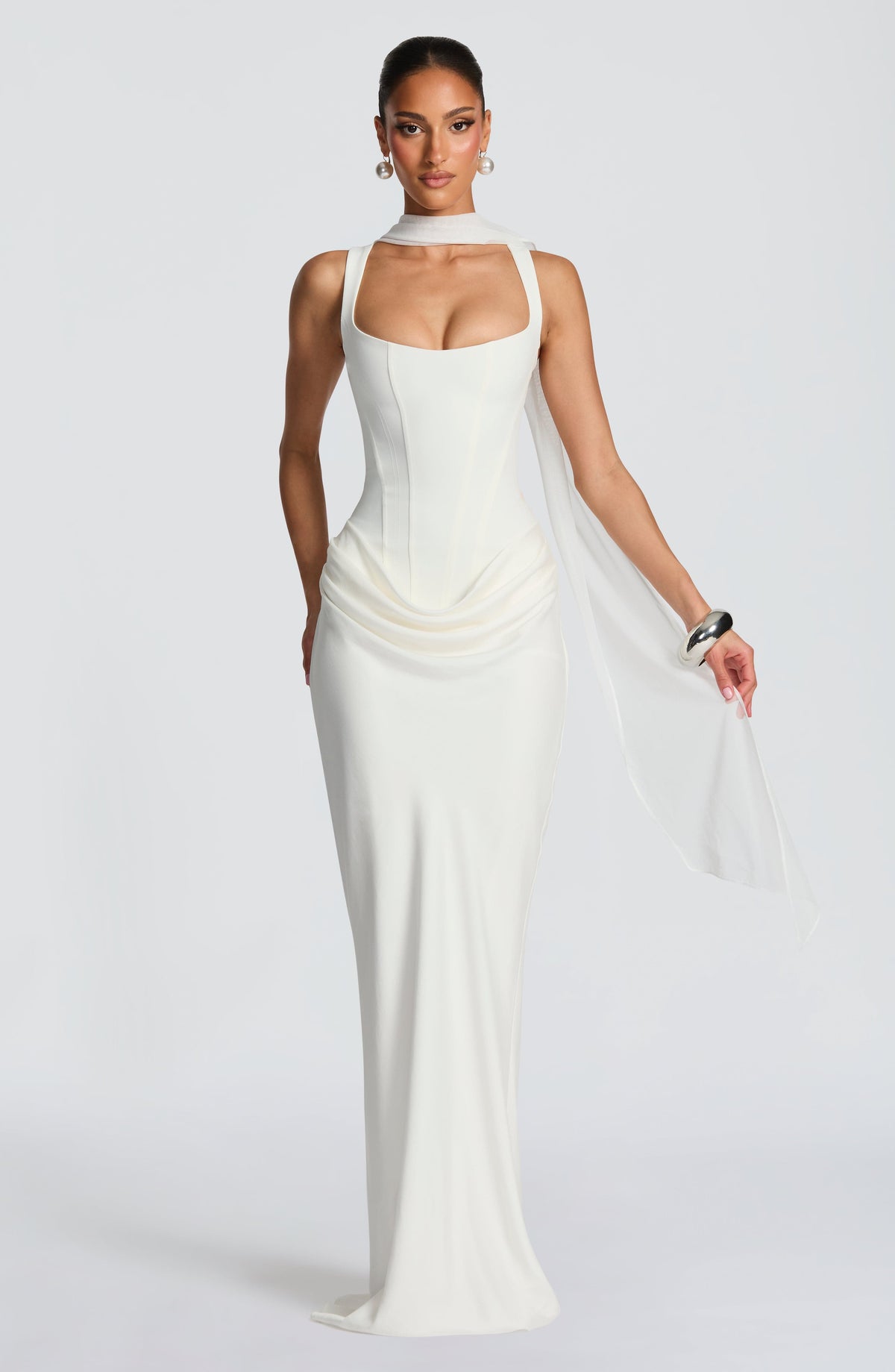 Éléonore | Robe Longue à Encolure Carrée
