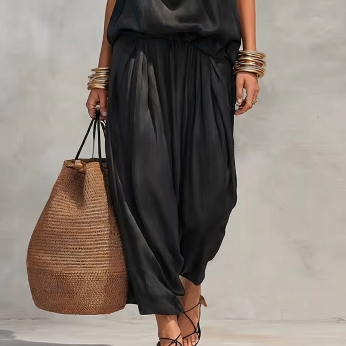 Ensemble haut sans manches dos nu et pantalon plissé