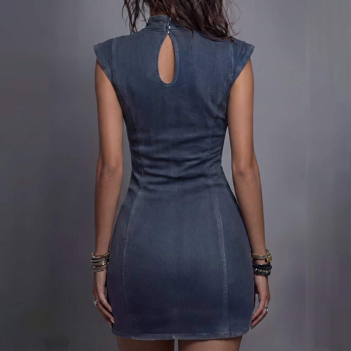 Mini-robe ajustée en jean