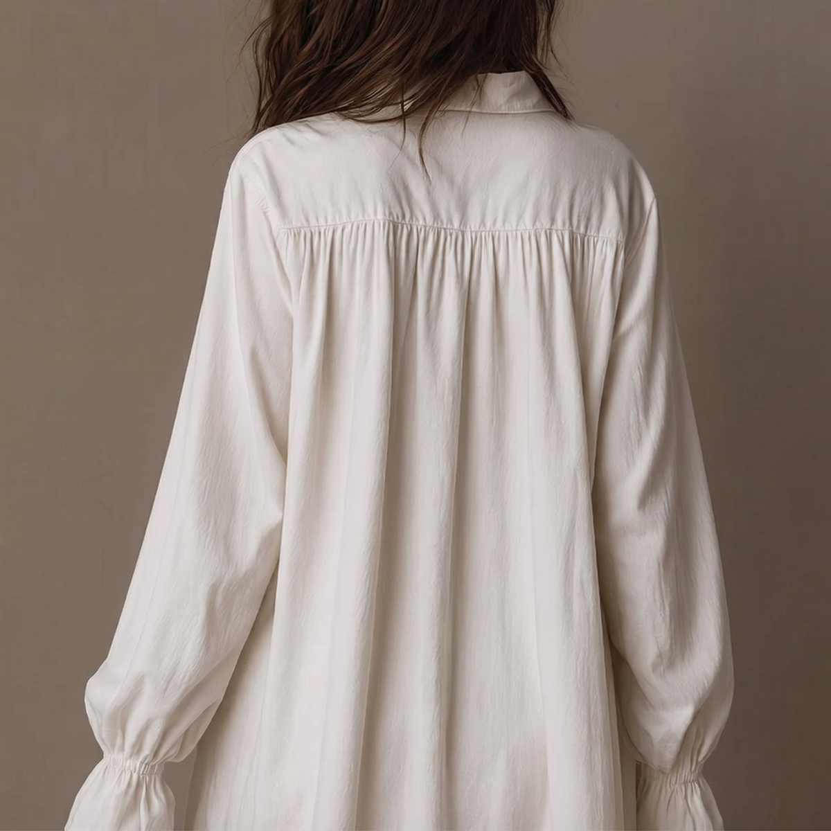 Mini-robe de style rétro avec de la dentelle