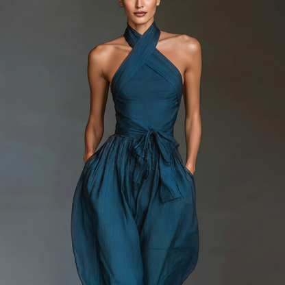 Combinaison bleu marine avec encolure dos nu croisée
