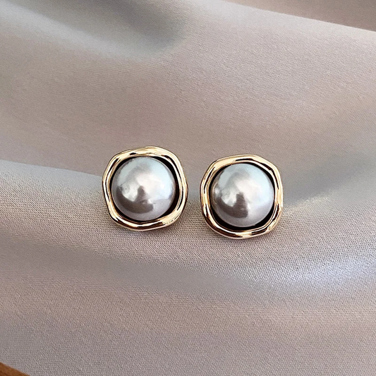 Boucles d'Oreilles Élégantes en Perle Noire